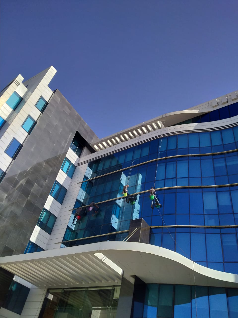 نظافة واجهات وكلادينج